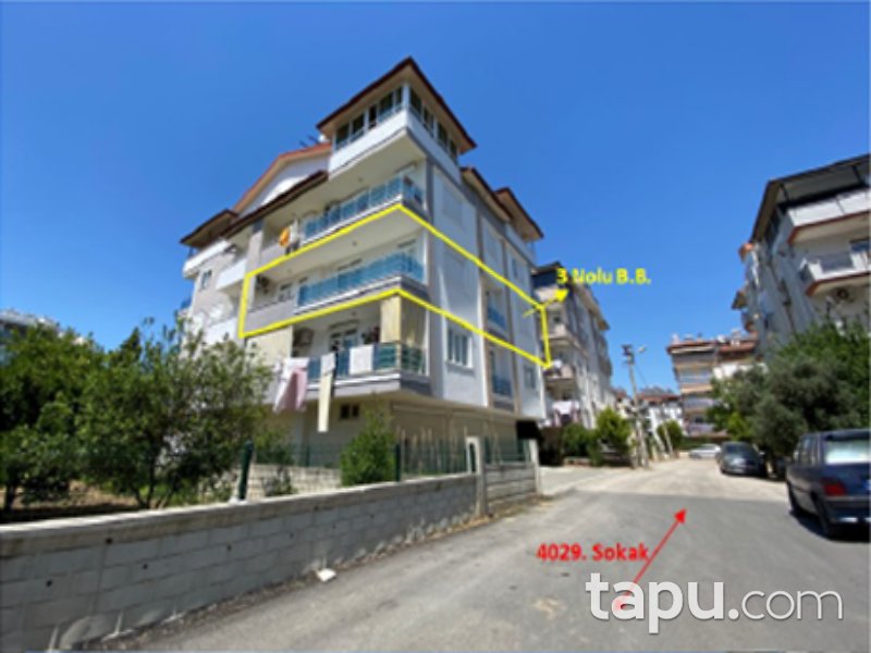 Antalya Manavgat Yukarı Pazarcı Mahallesi'nde 3+1 130 m2 Daire