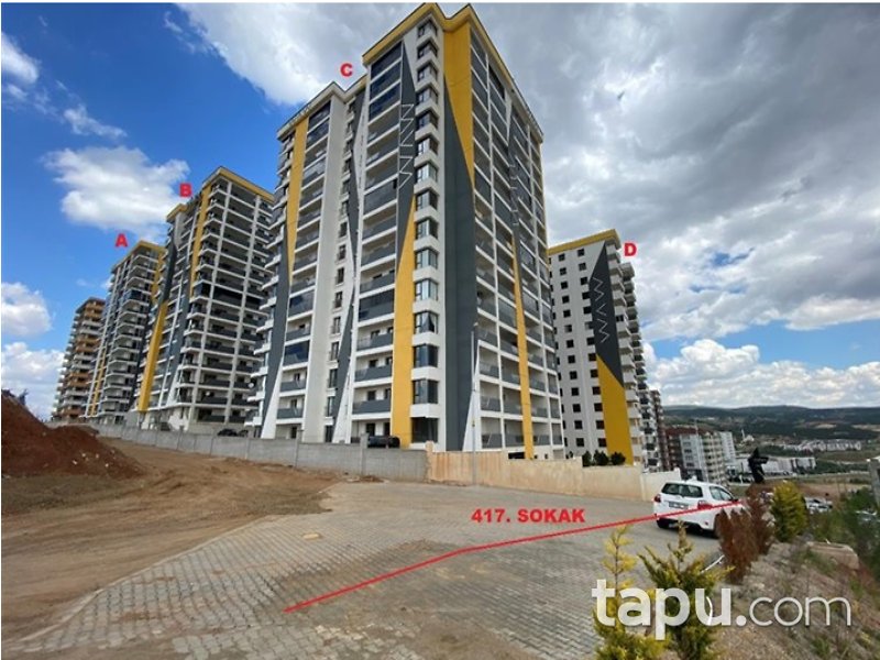 Kırıkkale Yahşihan Erenler Mahallesi'nde Natamam 169 m2 Daire