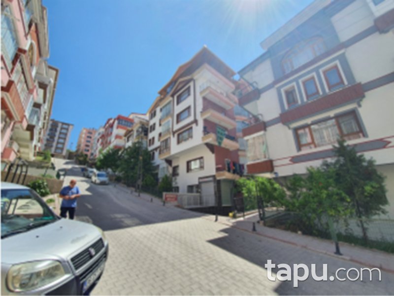 Ankara Keçiören'de Ana Caddeye Yakın Depolu Dükkan