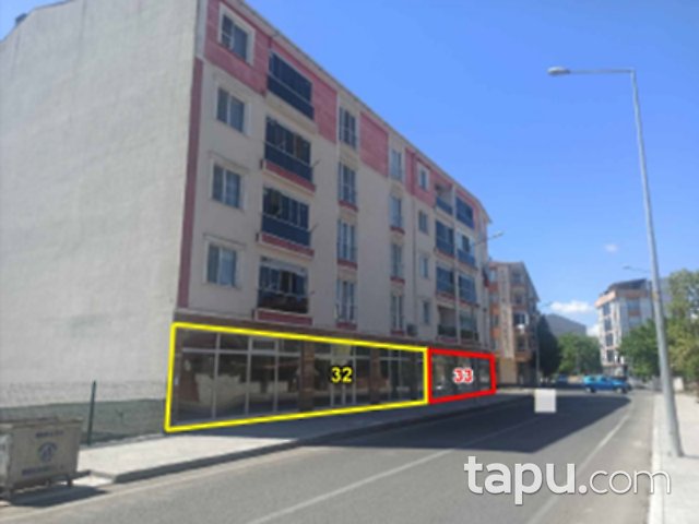 Tekirdağ Muratlı Naim Sav Caddesi'ne Cepheli 232 m2 Dükkan