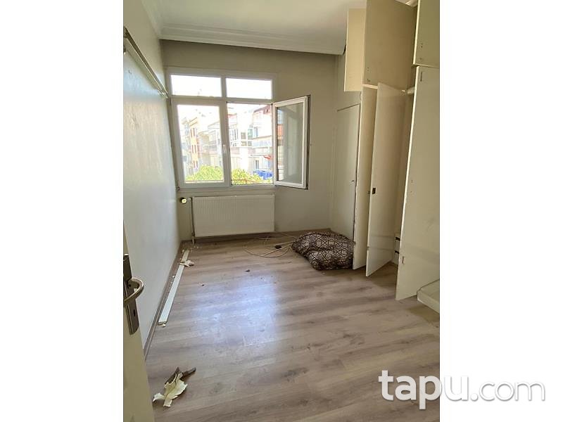 İzmir Buca Güven Mahallesi'nde 3+1 136 m2 Daire