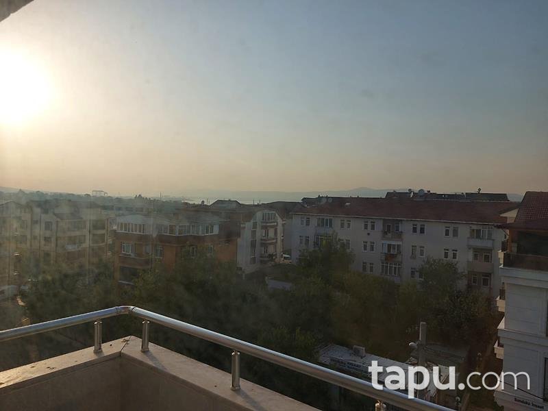 Başiskele Barbaros Mahallesi'nde 4+1 Teraslı Deniz Manzaralı Dubleks