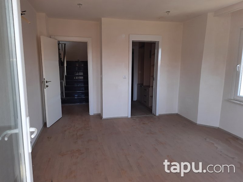 İstanbul Silivri Royal City Sitesi'nde 5+1 Tripleks Villa