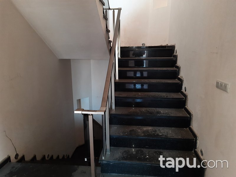 İstanbul Silivri Royal City Sitesi'nde 5+1 Tripleks Villa