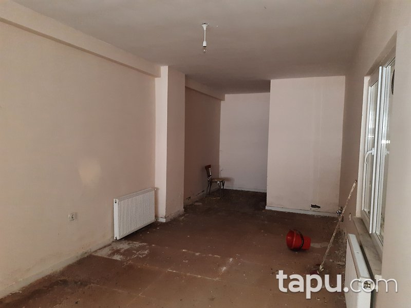 İstanbul Eyüp Çırçır Mahallesi'nde 128 m2 Depolu Dükkan