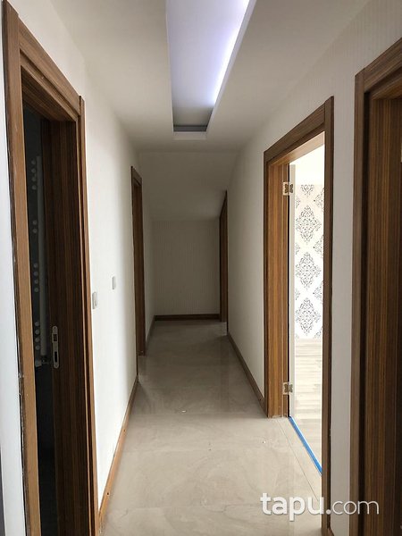 Beylikdüzü Adel Palas'ta 160 m2 2+1 Daire