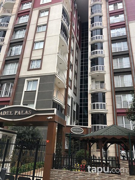 Beylikdüzü Adel Palas'ta 160 m2 2+1 Daire