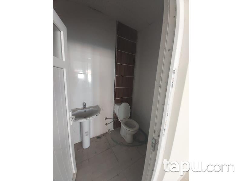 Tekirdağ Muratlı Naim Sav Caddesi'ne Cepheli 232 m2 Dükkan
