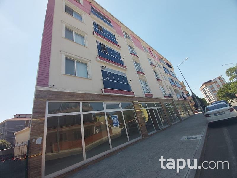 Tekirdağ Muratlı Naim Sav Caddesi'ne Cepheli 232 m2 Dükkan