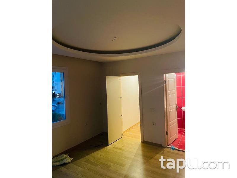 Mersin Mezitli Sunay Konutları'nda 3+1 138 m2 Daire (1511)