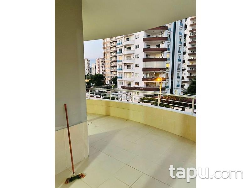 Mersin Mezitli Sunay Konutları'nda 3+1 138 m2 Daire (1511)