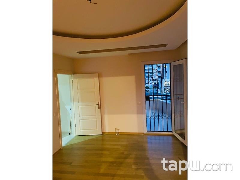 Mersin Mezitli Sunay Konutları'nda 3+1 138 m2 Daire (1511)