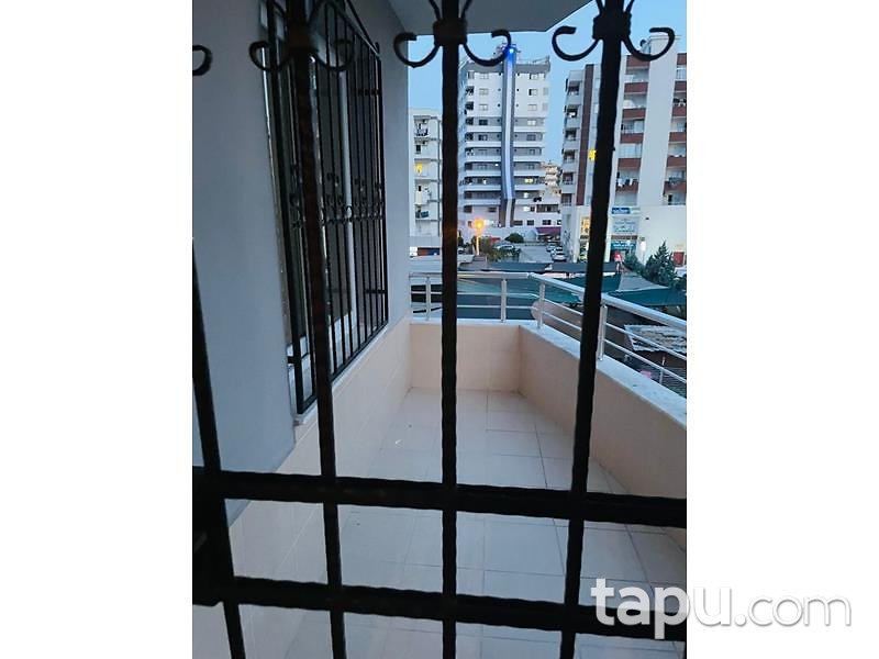 Mersin Mezitli Sunay Konutları'nda 3+1 138 m2 Daire (1511)