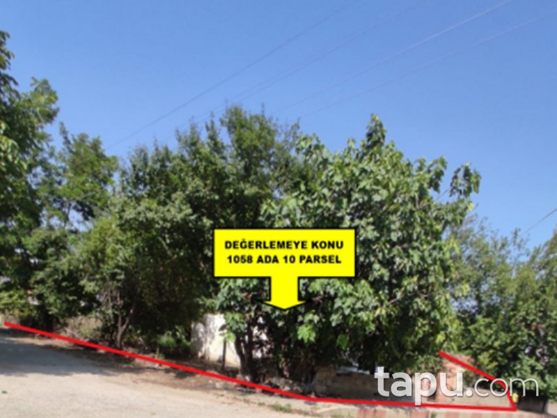 Edirne Merkez Yıldırım Beyazıt Mahallesi'nde 1+1 55 m2 Bahçeli Kargir Ev