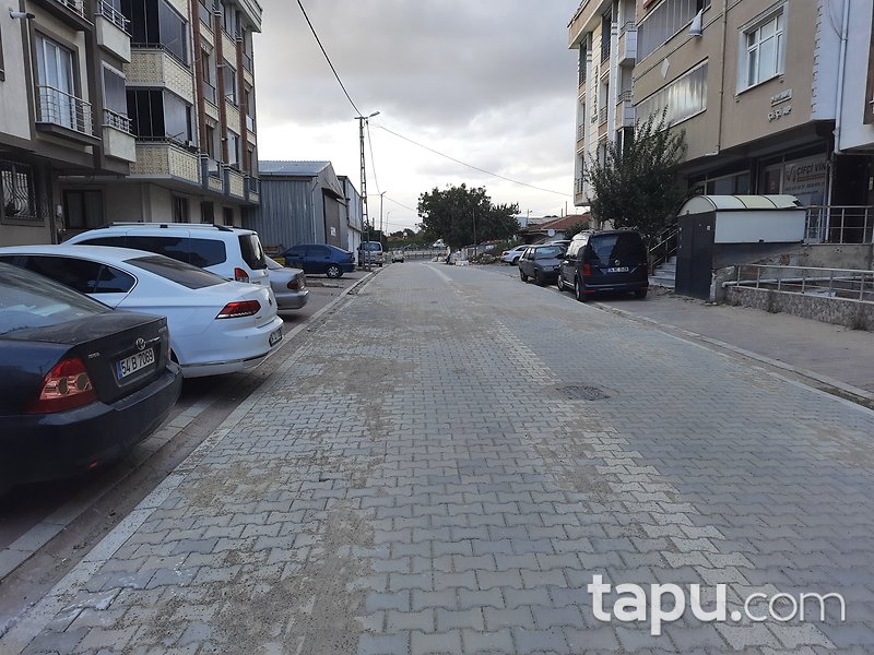 Esenyurt Akçaburgaz Mahallesi'nde 2+1 80 m2 Daire