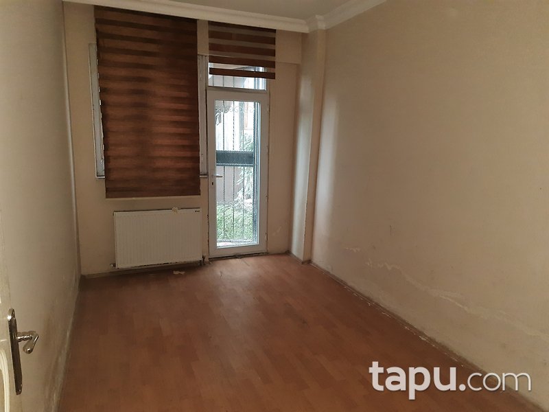 Esenyurt Akçaburgaz Mahallesi'nde 2+1 80 m2 Daire