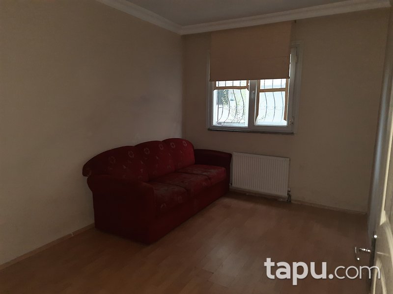 Esenyurt Akçaburgaz Mahallesi'nde 2+1 80 m2 Daire