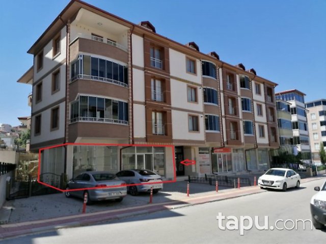 Bilecik Merkez Ertuğrulgazi Mahallesi'nde 161 m2 Dükkan