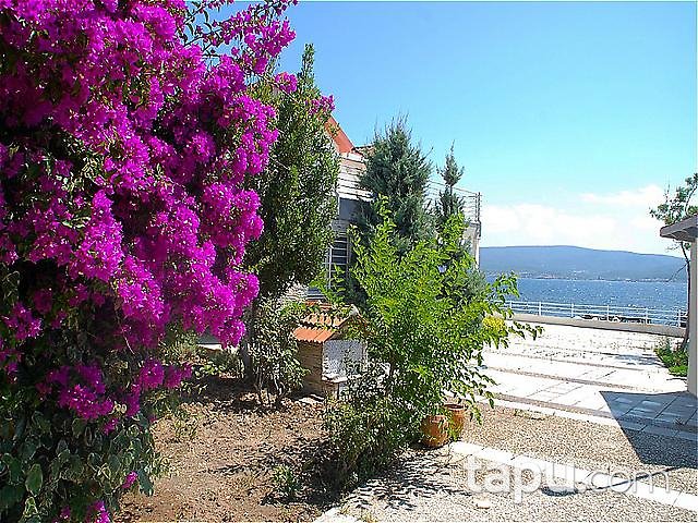İzmir Urla'da Yalı
