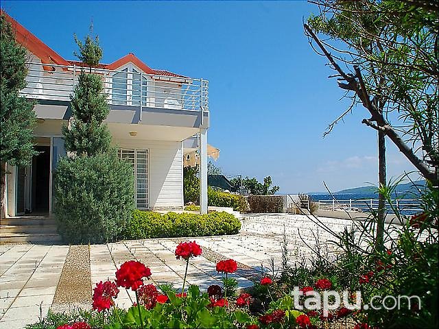 İzmir Urla'da Yalı