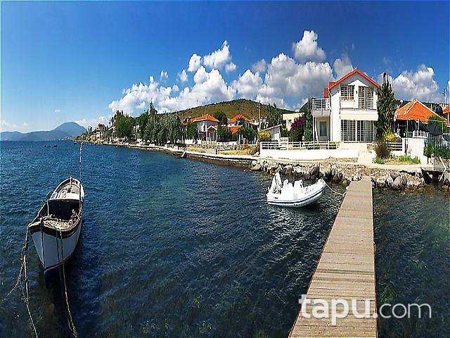 İzmir Urla'da Yalı