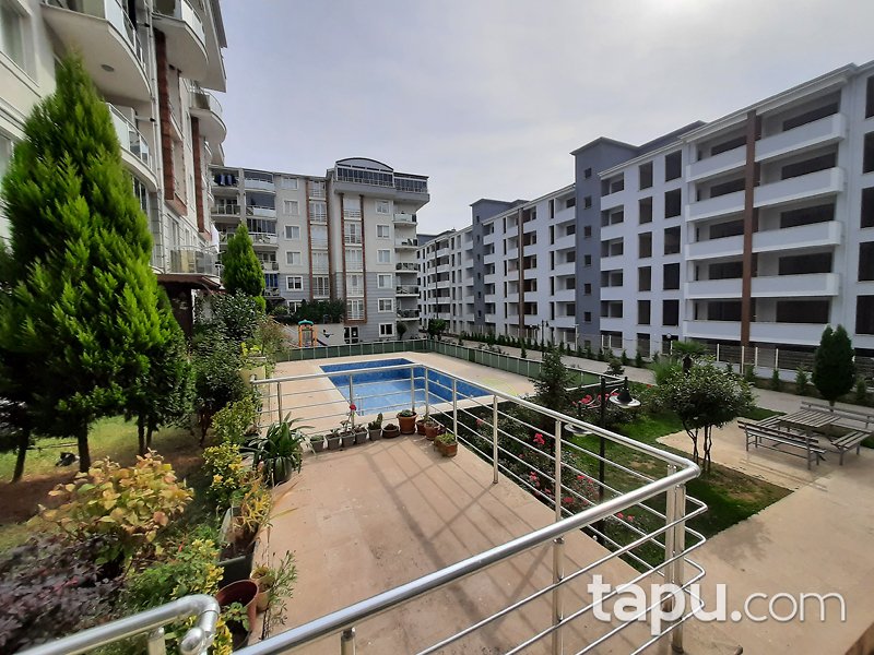 Derince Yenikent Mahallesi Ekin Sitesinde 3+1 125 m2 Daire