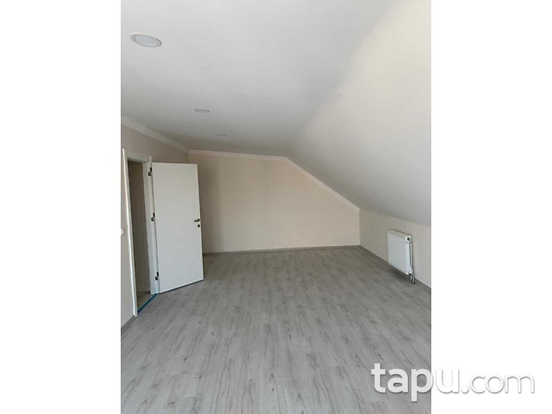 Beylikdüzü Konak Kent Sitesi'nde İçi Sıfır 327 m2 Dubleks Daire