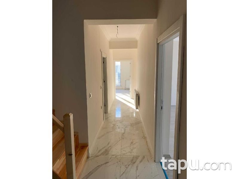 Beylikdüzü Konak Kent Sitesi'nde İçi Sıfır 327 m2 Dubleks Daire