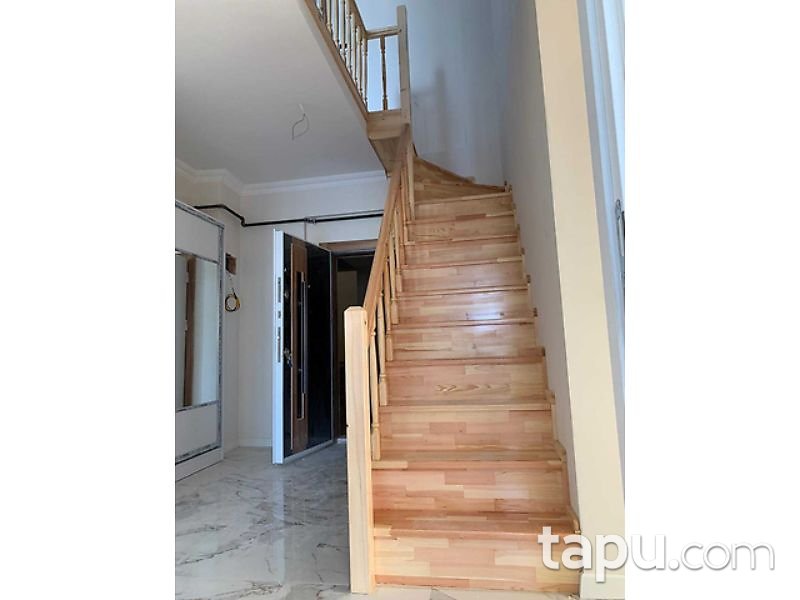 Beylikdüzü Konak Kent Sitesi'nde İçi Sıfır 327 m2 Dubleks Daire