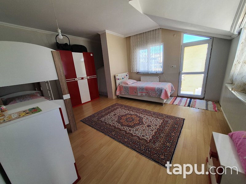 Kocaeli Darıca İstasyon Caddesi'nde 5+1 Teraslı Dubleks Daire