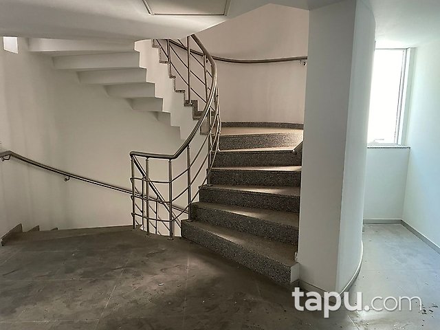 KİRALIK-Antalya Muratpaşa Ziraat Bankası Sitesi'nde Geniş Ofis