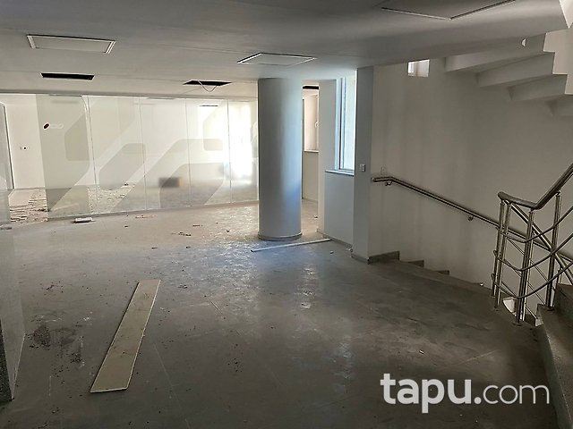 KİRALIK-Antalya Muratpaşa Ziraat Bankası Sitesi'nde Geniş Ofis