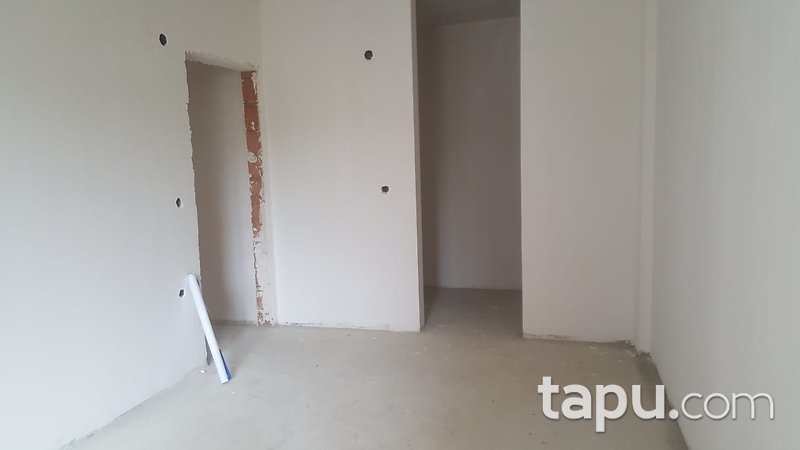 Kocaeli Başiskele'de Site İçinde Ara Kat 128m2 Daire