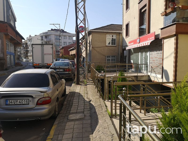 İstanbul Sancaktepe Akpınar Mahallesi'nde 205 m2 Dükkan