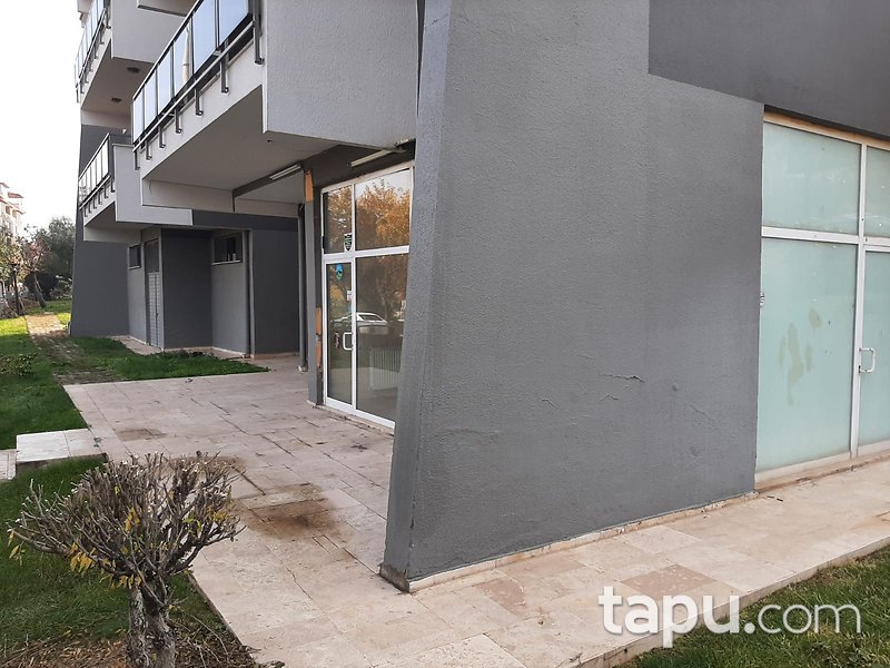 Denizli Pamukkale Zümrüt Mahallesi'nde 118 m2 İskanlı Dükkan