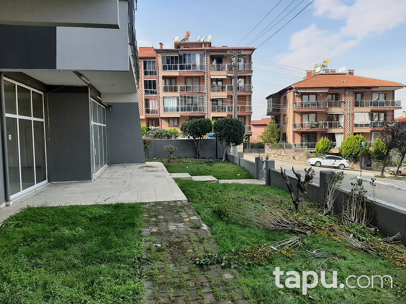 Denizli Pamukkale Zümrüt Mahallesi'nde 118 m2 İskanlı Dükkan