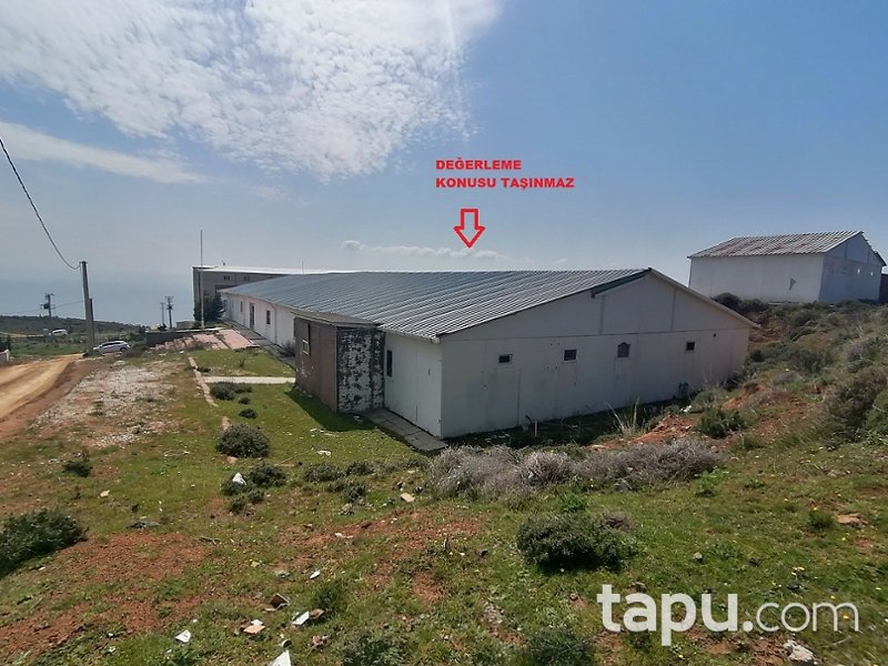 Armutlu'da Deniz Manzaralı Prefabrik Ev ve Ticaret İmarlı Arsa