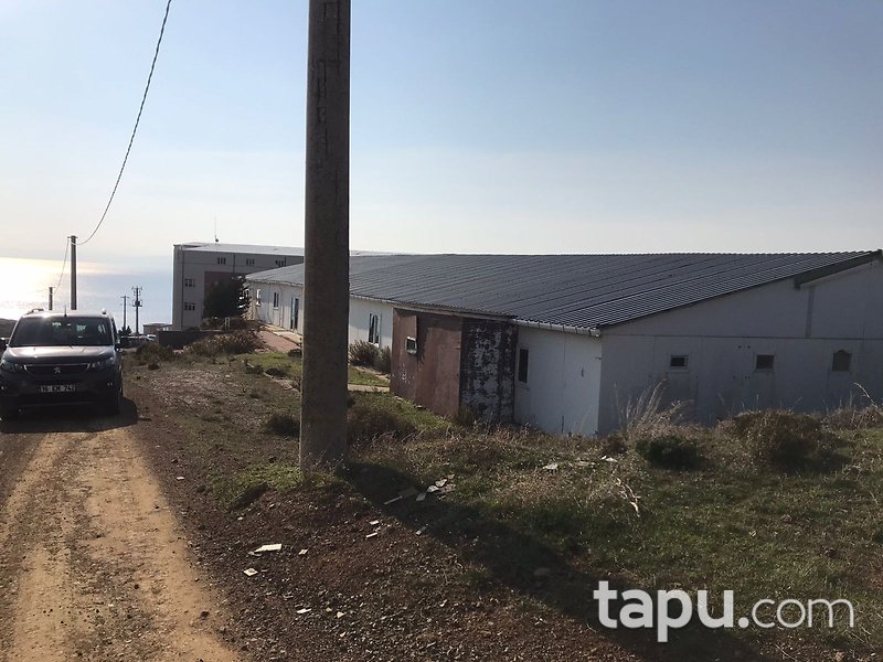 Armutlu'da Deniz Manzaralı Prefabrik Ev ve Ticaret İmarlı Arsa