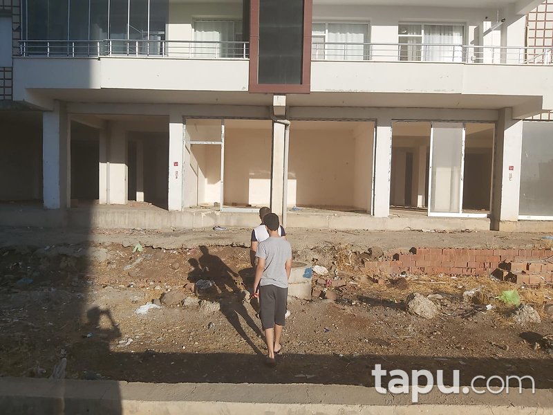 Diyarbakır Kayapınar Özay Residance Sitesi'nde Depolu Dükkan