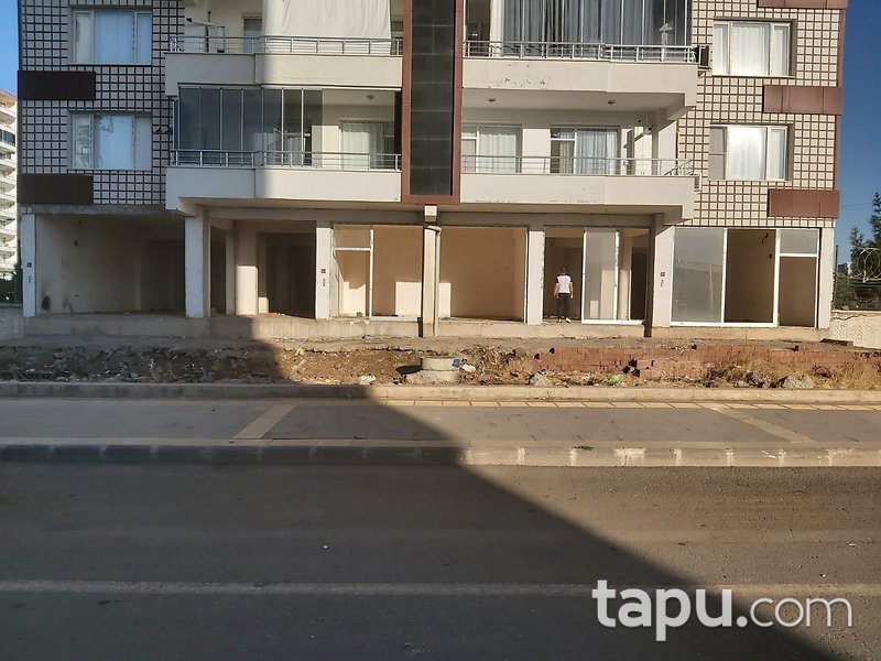 Diyarbakır Kayapınar Özay Residance Sitesi'nde Depolu Dükkan