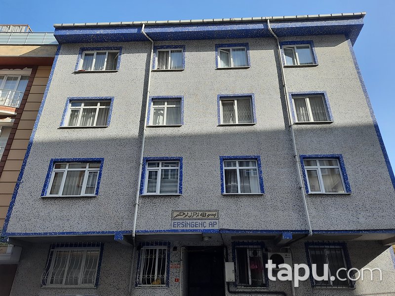 Bağcılar Demirkapı Mahallesi'nde Çatı Katlı 90 m2 Daire