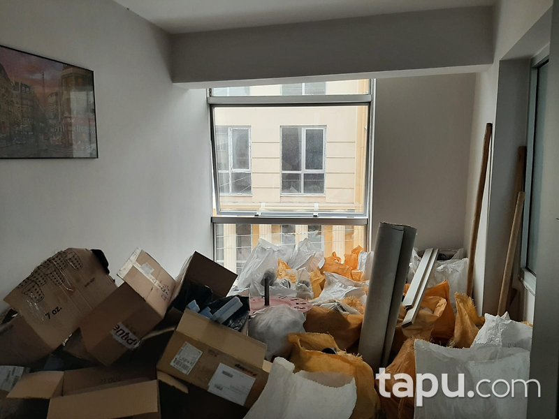 Pamukkale'de Tabela Değeri Yüksek Kırmızı Elma İş Merkezi'nde Ofis