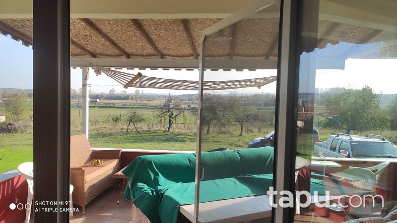 Çatalca Ormanlı'da 7 Dönüm Arsa İçinde Tripleks Villa