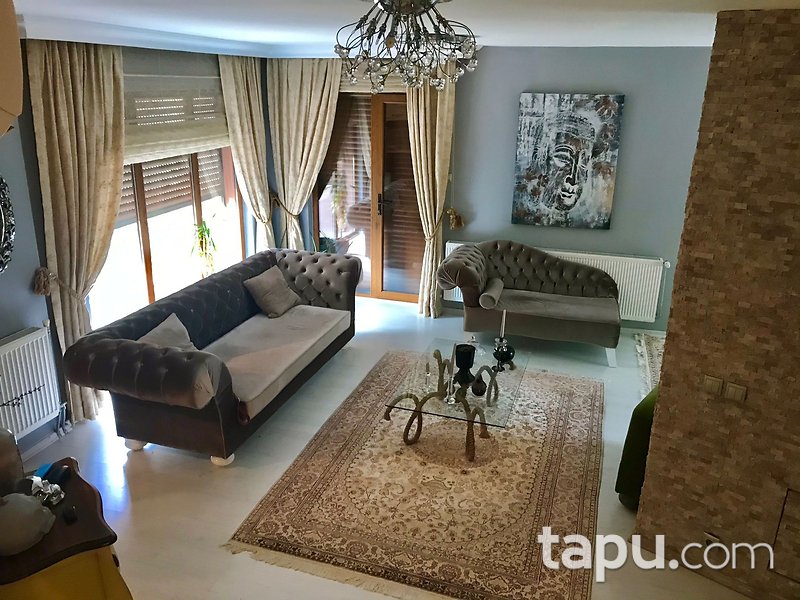 Uskumruköy Park Villaları'nda 5+2 Tripleks Villa