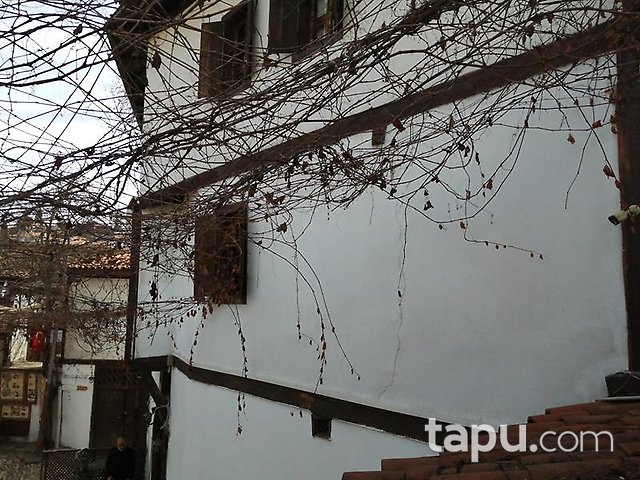 Karabük Safranbolu Çeşme Mahallesi'nde 3 Katlı Ahşap Otel