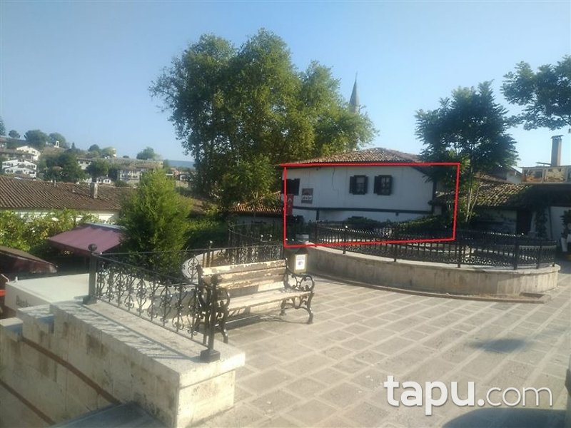 Karabük Safranbolu Çeşme Mahallesi'nde 3 Katlı Ahşap Otel