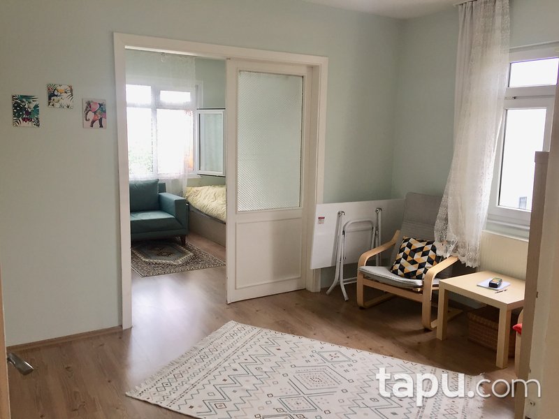 Altunizade İcadiye Caddesi'nde Kiracılı 168 m2 Ferah Daire