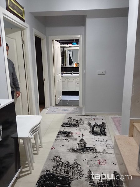 Küçükçekmece'de Deniz Manzaralı Teraslı 3+1 Dubleks Daire