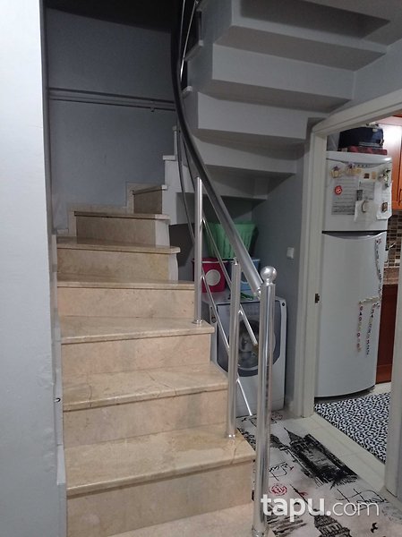 Küçükçekmece'de Deniz Manzaralı Teraslı 3+1 Dubleks Daire