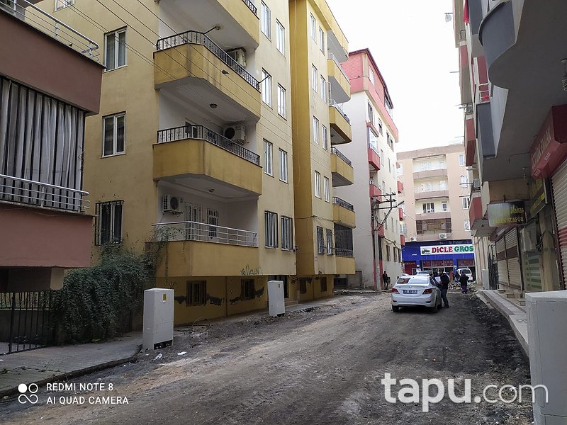 Şanlıurfa Viranşehir Yenişehir Mahallesi'nde 3+1 140m2 Daire